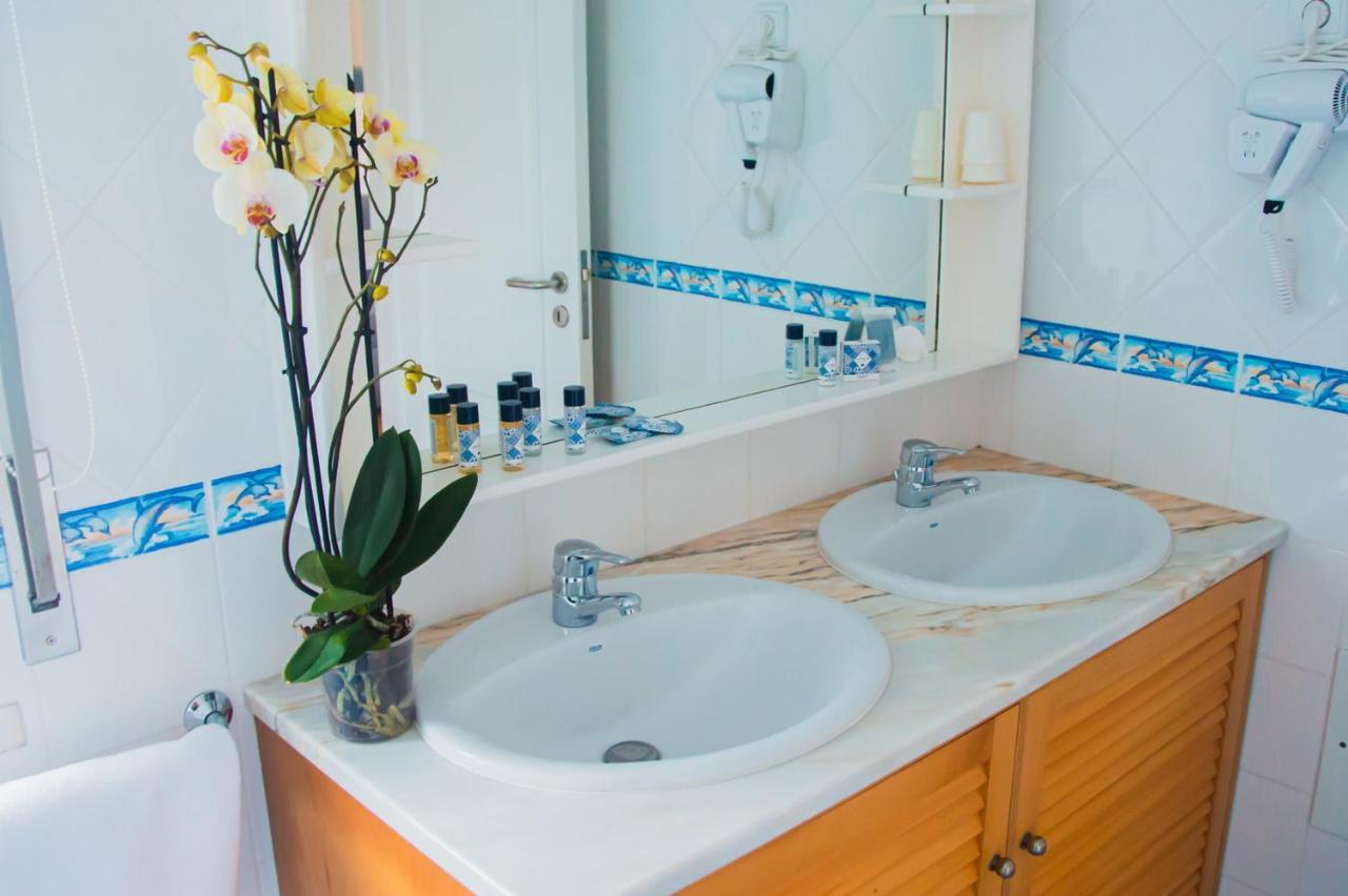Pedrogao Guesthouse Εξωτερικό φωτογραφία Bathroom
