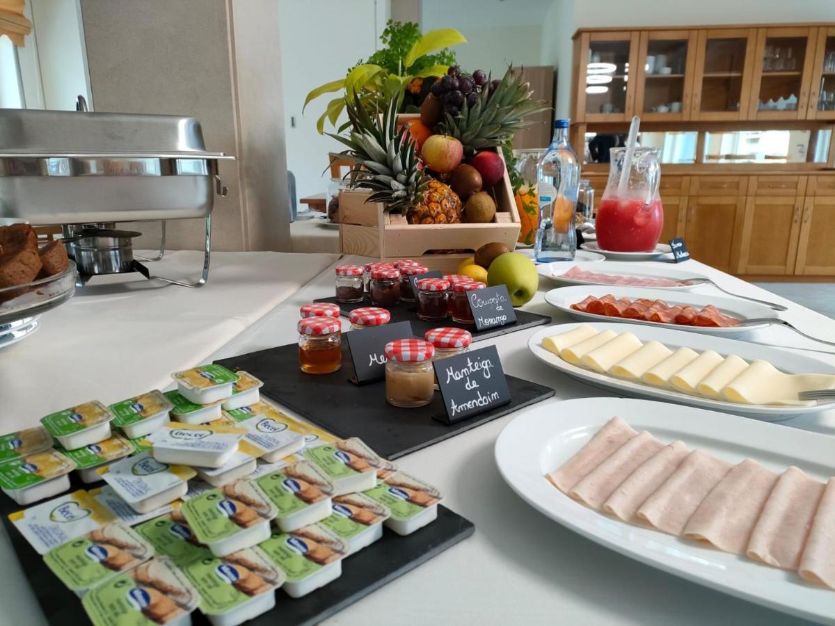 Pedrogao Guesthouse Εξωτερικό φωτογραφία A typical breakfast buffet