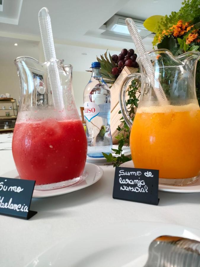 Pedrogao Guesthouse Εξωτερικό φωτογραφία A typical Portuguese breakfast